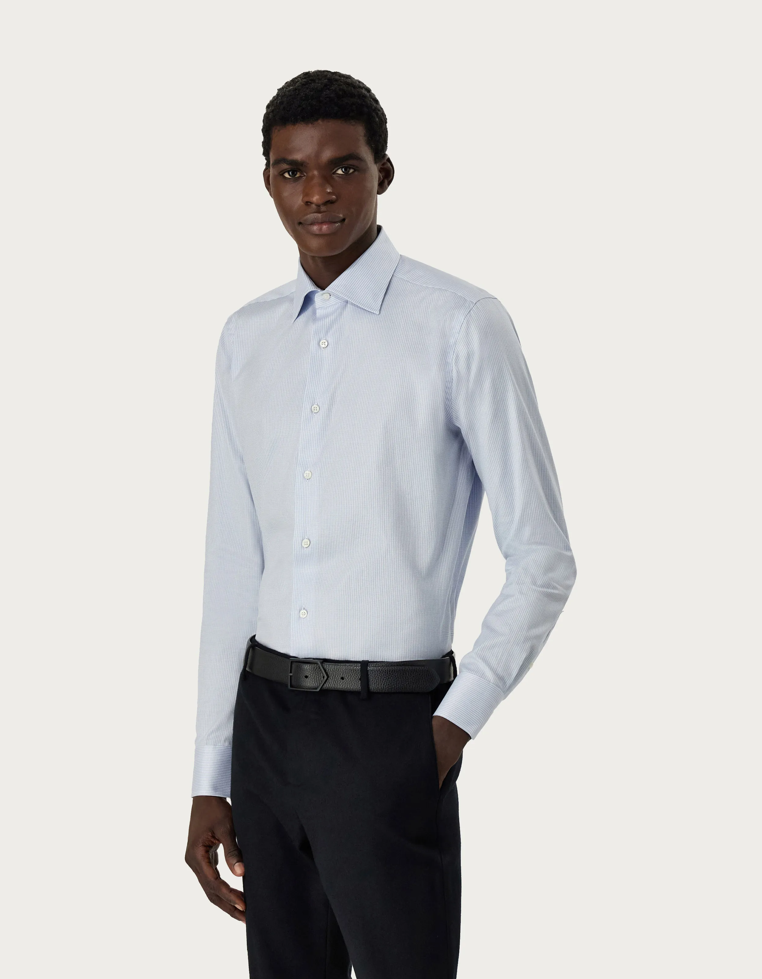 Camisa de corte regular de algodón de cuadros celeste 
