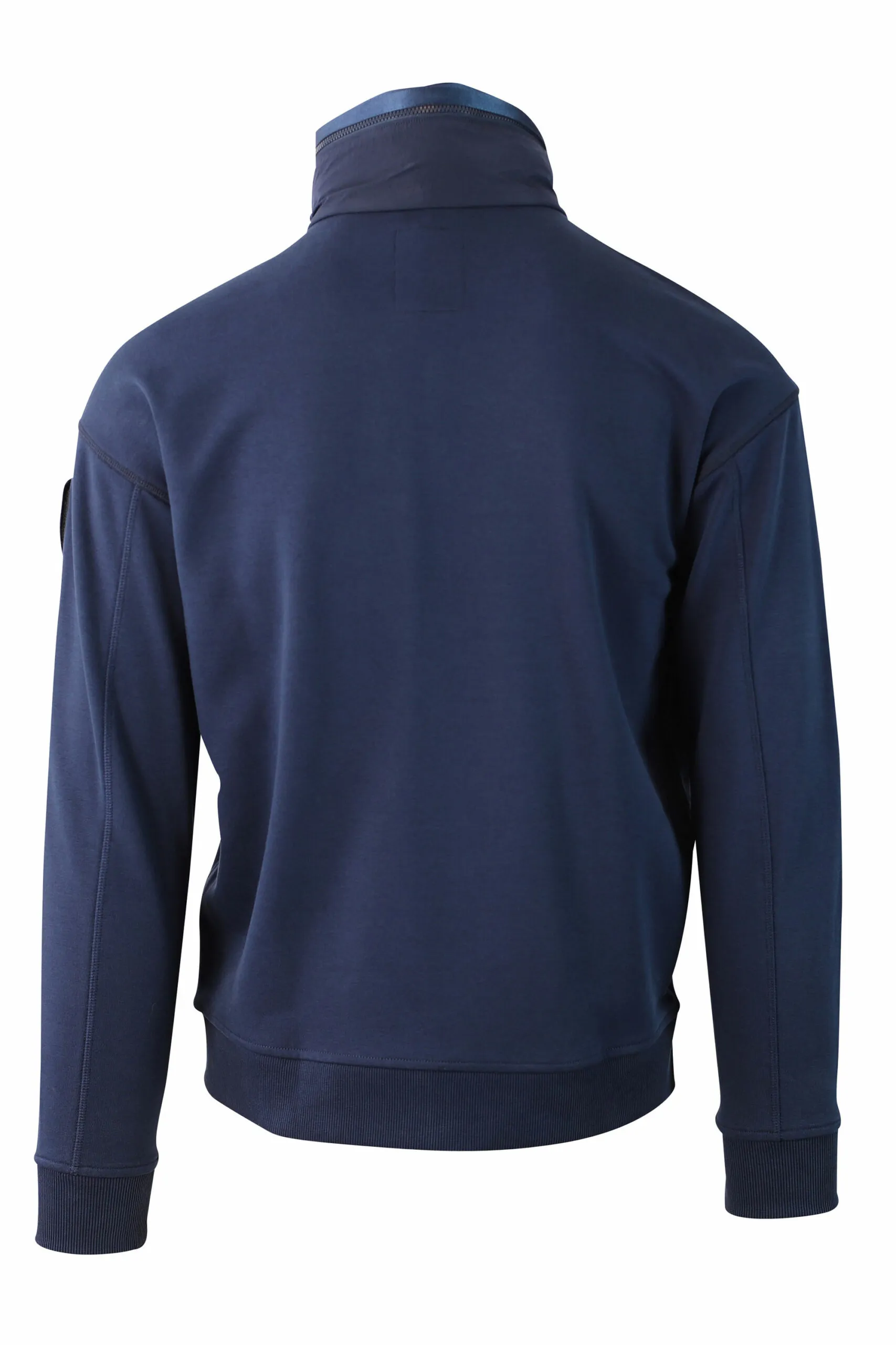 Sudadera azul de felpa con cremallera y parche