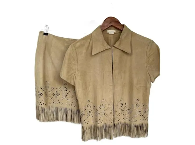 traje deportivo escada Beige 